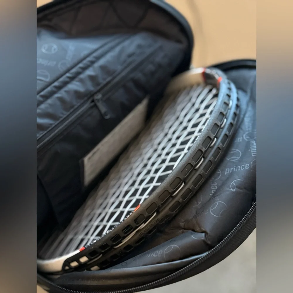 Tennis Racket - Picture 6 of 9